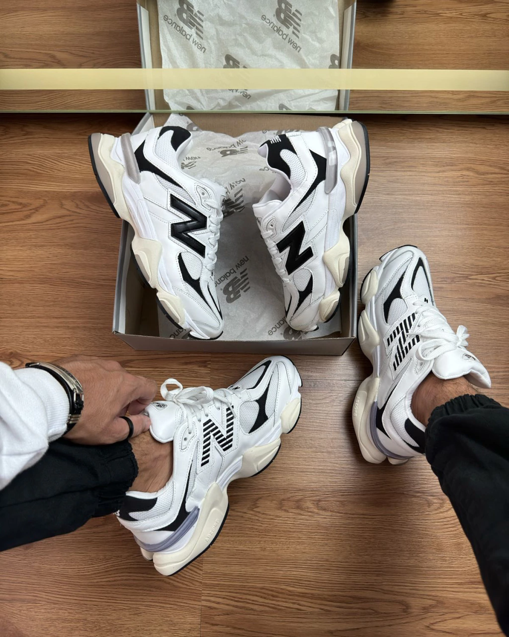 New Balance 9060 Unisex - Blanco/Negro (Lanzamiento)
