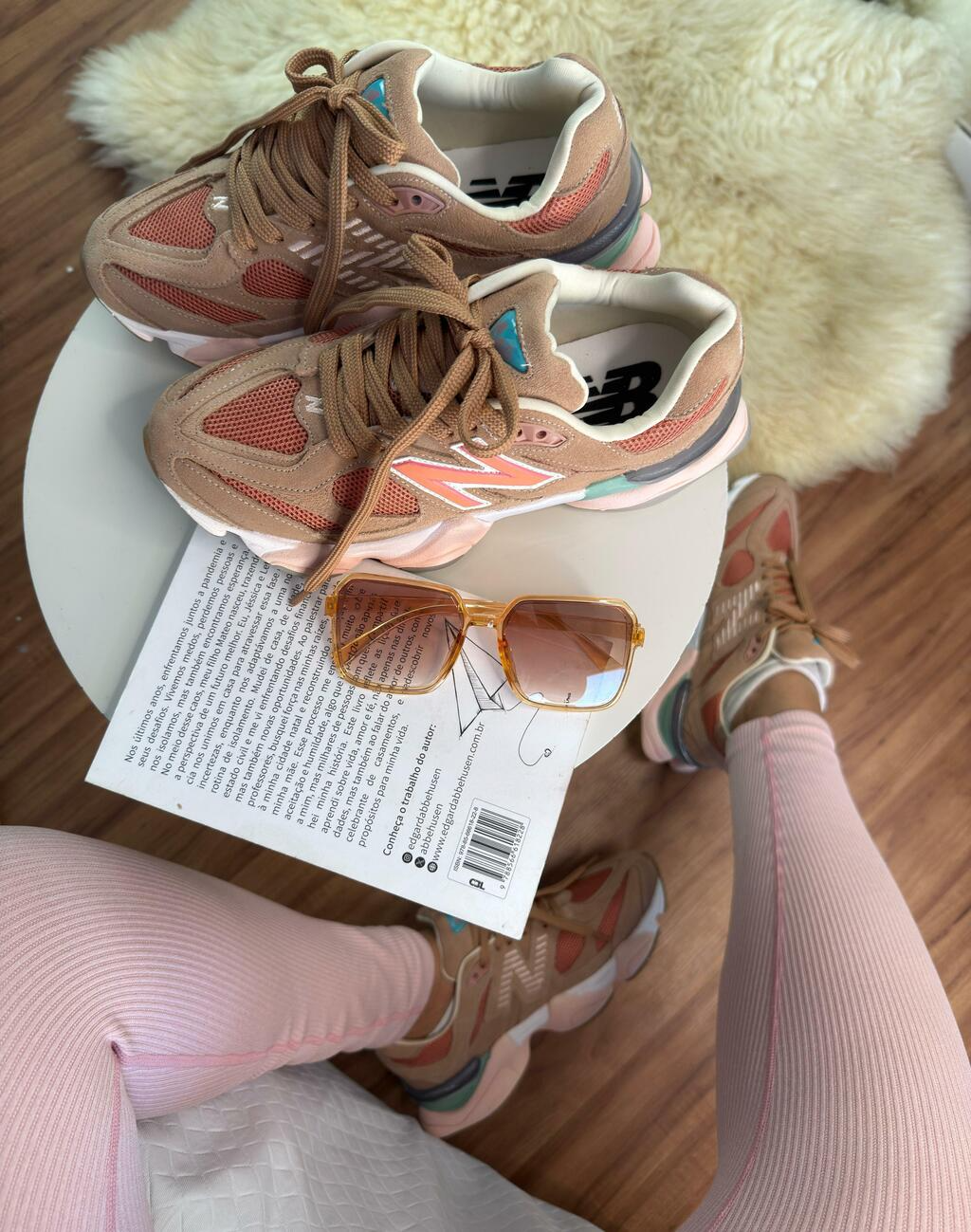 New Balance 9060 Unisex - Marrón/Rosa (Lanzamiento)