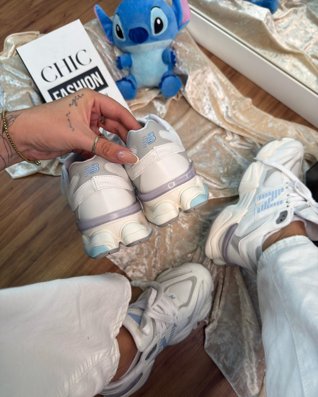 New Balance 9060 Unisex - Blanco/Gris/Azul (Lanzamiento)
