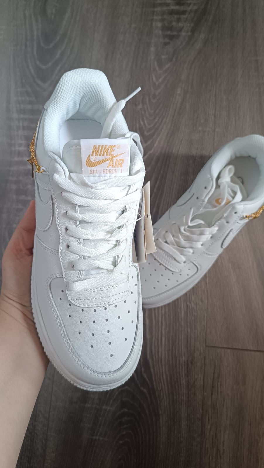 Air Force 1 ‘gold jewerly’