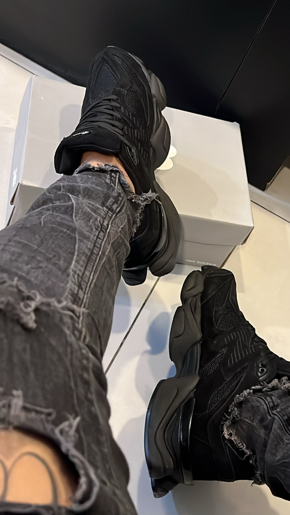 New Balance 9060 Unisex - Negro (Lanzamiento)