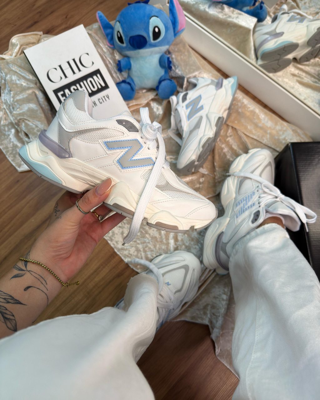 New Balance 9060 Unisex - Blanco/Gris/Azul (Lanzamiento)