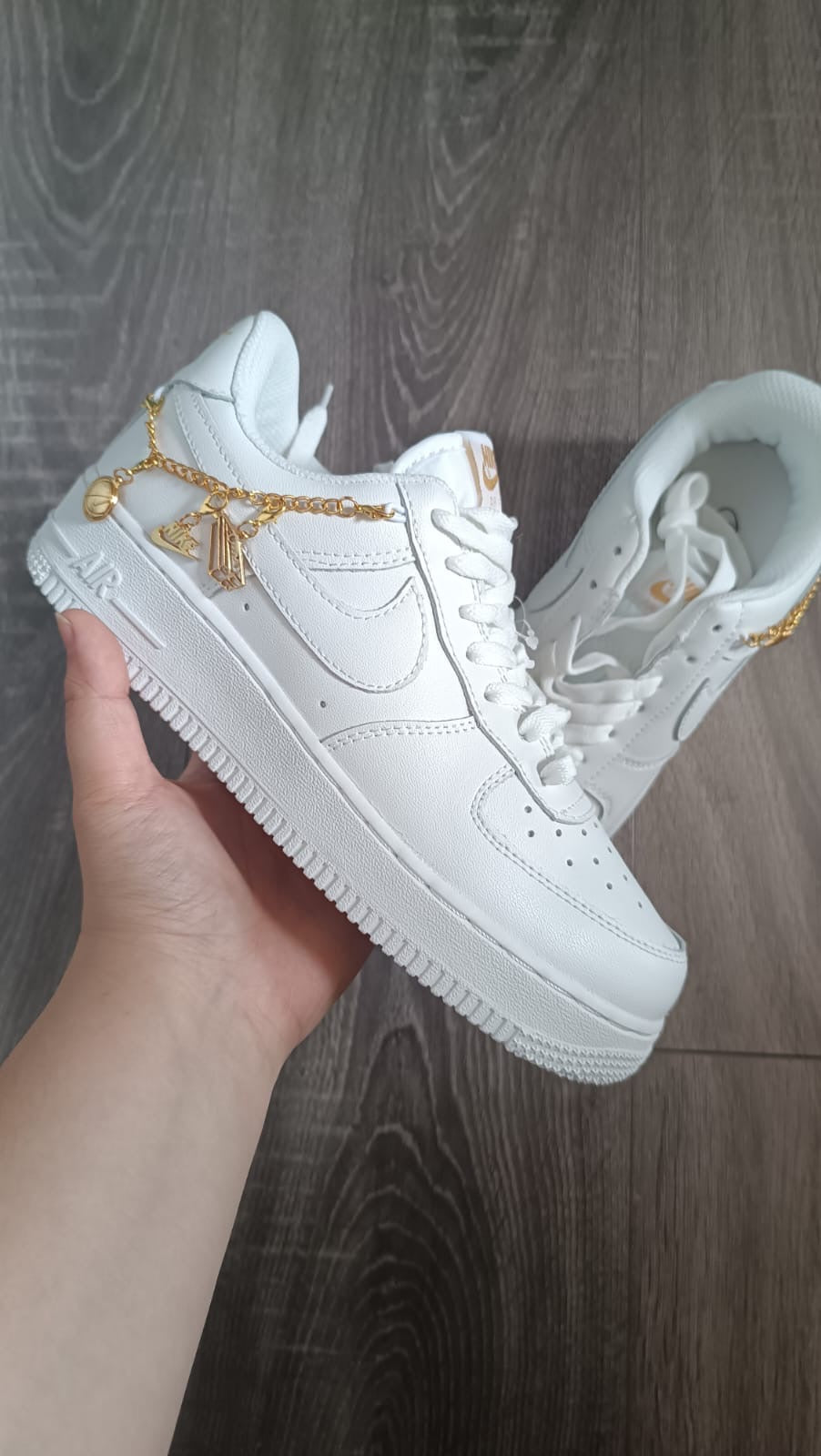 Air Force 1 ‘gold jewerly’