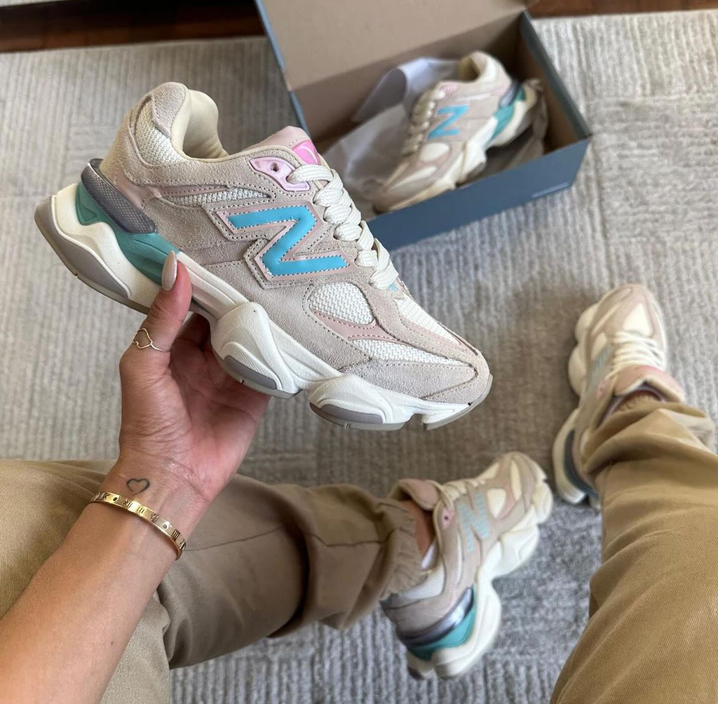 New Balance 9060 Unisex - Off-White/Rosa/Azul (Lanzamiento)