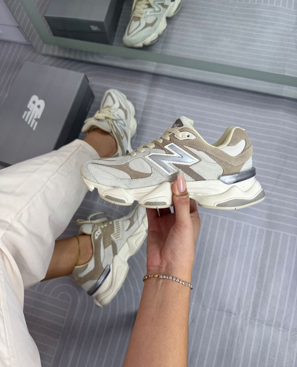 New Balance 9060 Unisex - Off-White/Beige/Gris (Lanzamiento)