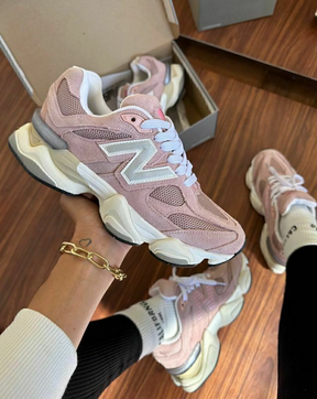 New Balance 9060 Unisex - Rosa/Gris (Lanzamiento)