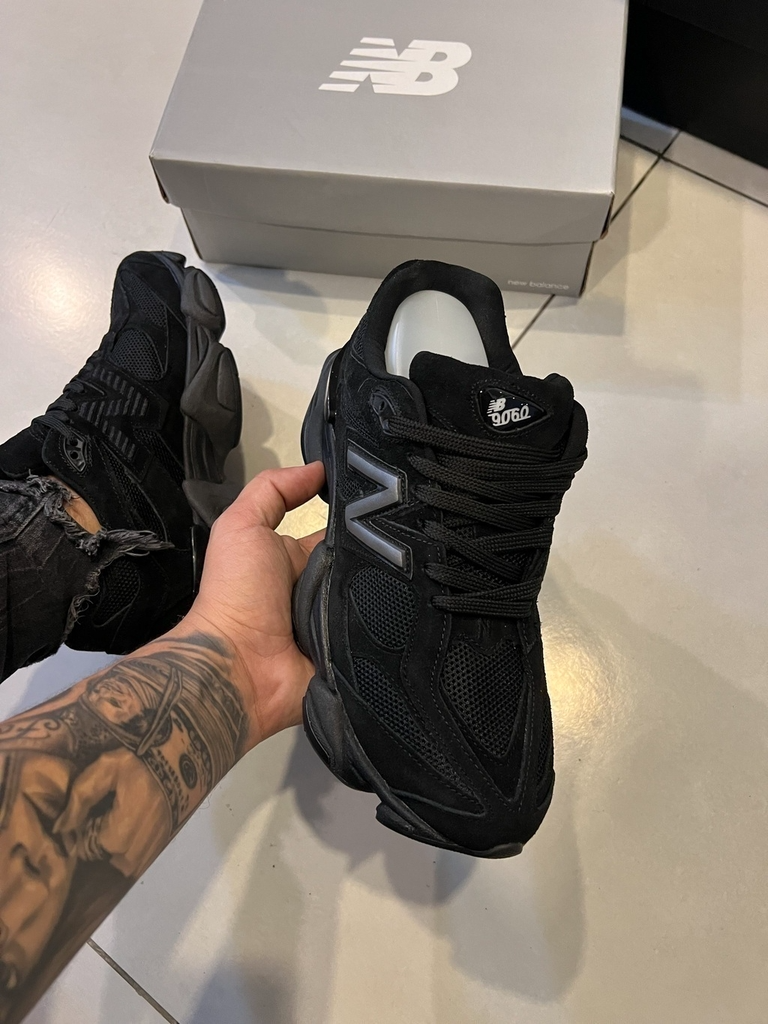 New Balance 9060 Unisex - Negro (Lanzamiento)